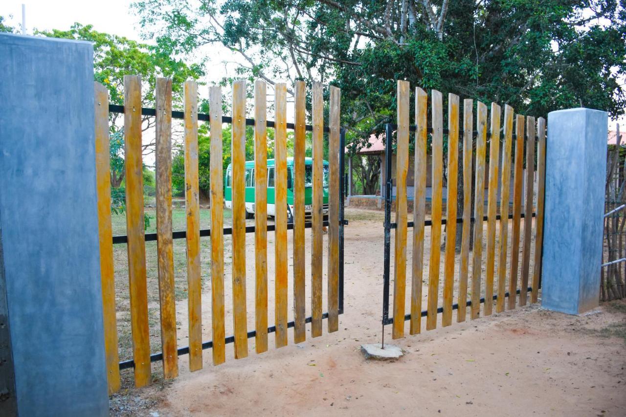 Bed and Breakfast Hide Yala Tissamaharama Exterior foto